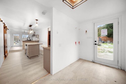 20 Sandell Street, Collingwood, ON - Indoor Photo Showing Other Room