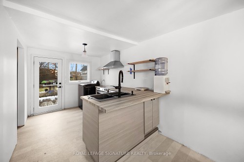 20 Sandell Street, Collingwood, ON - Indoor Photo Showing Other Room