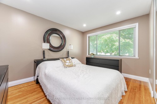 24 Lesbury Avenue, Brampton, ON - Indoor Photo Showing Bedroom