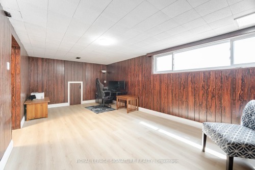 24 Lesbury Avenue, Brampton, ON - Indoor