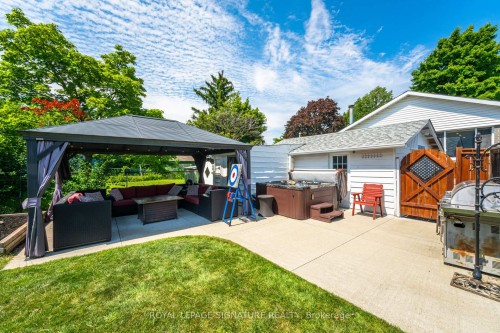 24 Lesbury Avenue, Brampton, ON - Outdoor