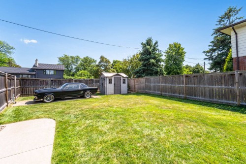 24 Lesbury Avenue, Brampton, ON - Outdoor