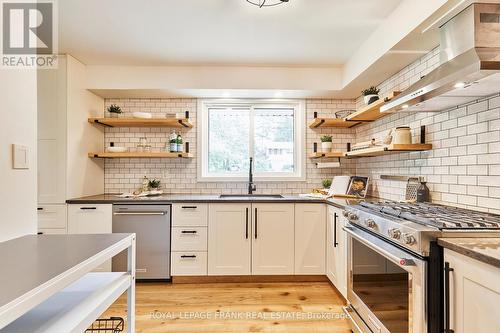 132 Coulter Drive, Kawartha Lakes (Pontypool), ON - Indoor Photo Showing Kitchen With Upgraded Kitchen
