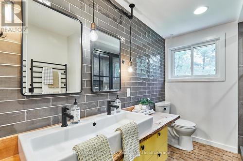 132 Coulter Drive, Kawartha Lakes (Pontypool), ON - Indoor Photo Showing Bathroom