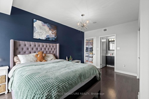 1307-40 Nepean Street, Ottawa Centre, ON - Indoor Photo Showing Bedroom