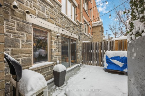 130-25 Turntable Crescent, Toronto, ON - 