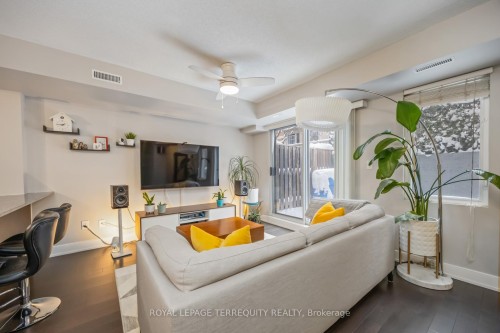 130-25 Turntable Crescent, Toronto, ON - Indoor