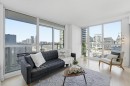 1107-85 Queens Wharf Road, Toronto, ON  - Indoor Photo Showing Living Room 