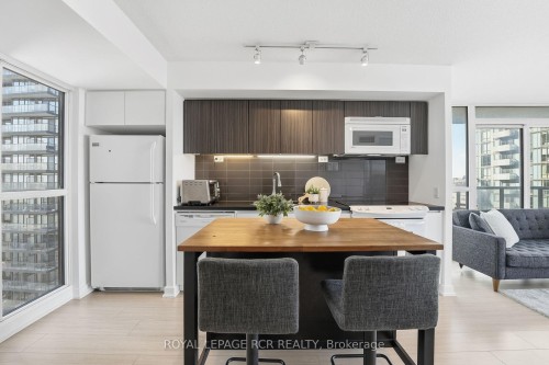 1107-85 Queens Wharf Road, Toronto, ON - Indoor