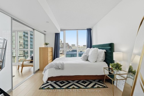 1107-85 Queens Wharf Road, Toronto, ON - Indoor Photo Showing Bedroom