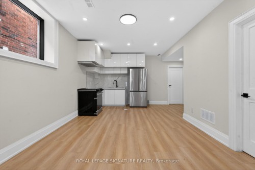 245 Ferris Road, Toronto, ON - Indoor