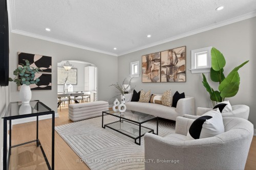 3 Wanstead Avenue, Toronto, ON - Indoor Photo Showing Living Room