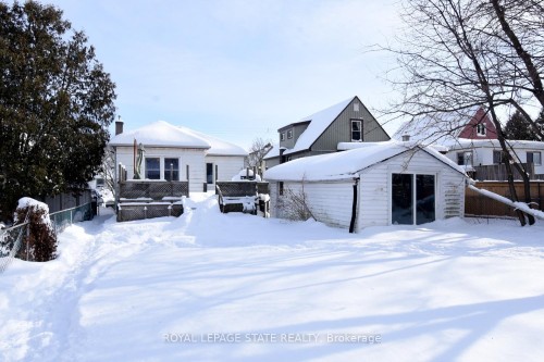 302 East 27Th Street, Hamilton, ON - Outdoor