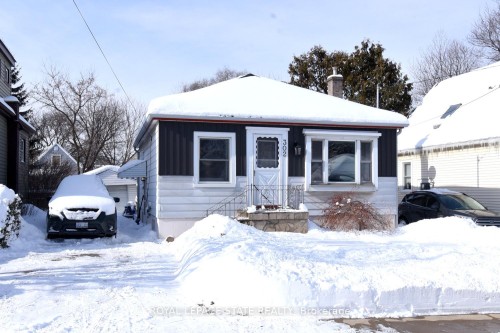 302 East 27Th Street, Hamilton, ON - Outdoor