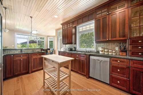 46 Stapleton Road, Prince Edward County, ON 