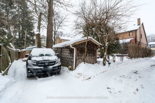 1089 Mt Pleasant Road, Toronto, ON 