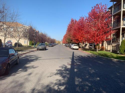 View - 402-2293 Rue Racine, Longueuil (Saint-Hubert), QC - Outdoor