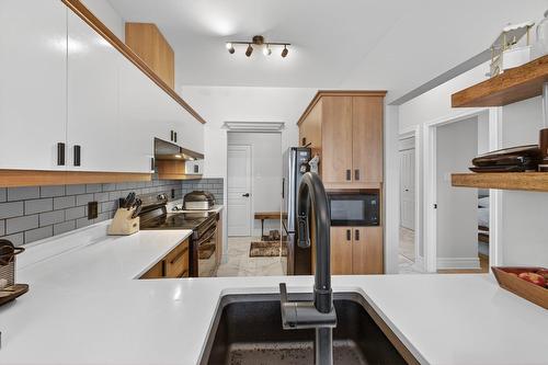 Kitchen - 402-2293 Rue Racine, Longueuil (Saint-Hubert), QC - Indoor Photo Showing Kitchen With Double Sink