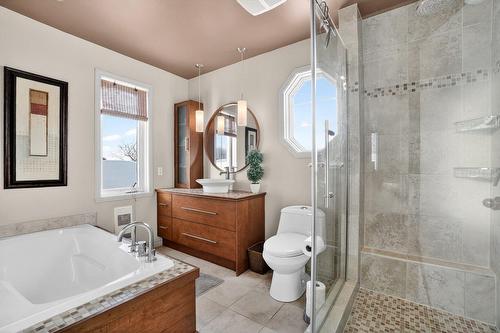 Bathroom - 13715 Rue Du Noroît, Mirabel, QC - Indoor Photo Showing Bathroom