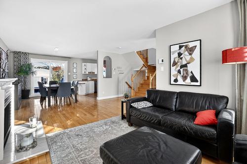 Living room - 13715 Rue Du Noroît, Mirabel, QC - Indoor Photo Showing Living Room