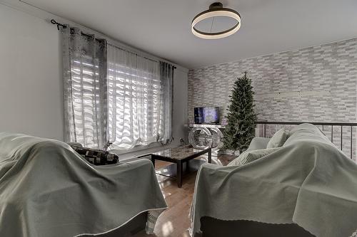 Salon - 789 Rue St-Vallier, Repentigny (Repentigny), QC - Indoor