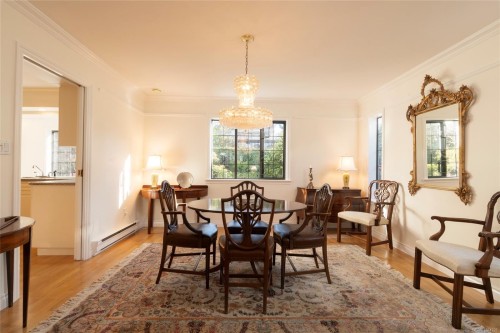 1393 Monterey Ave, Oak Bay, BC 