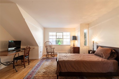 1393 Monterey Ave, Oak Bay, BC 