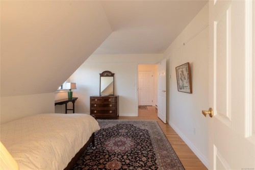 1393 Monterey Ave, Oak Bay, BC 