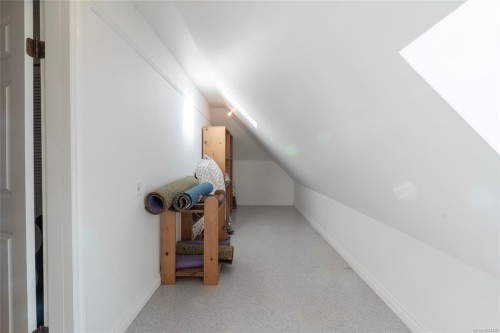 1393 Monterey Ave, Oak Bay, BC 