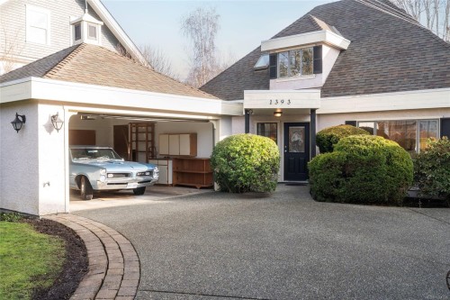 1393 Monterey Ave, Oak Bay, BC 