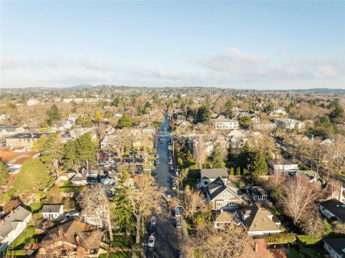 1393 Monterey Ave, Oak Bay, BC 