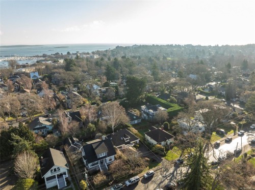 1393 Monterey Ave, Oak Bay, BC 