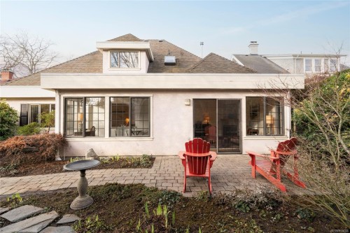 1393 Monterey Ave, Oak Bay, BC 