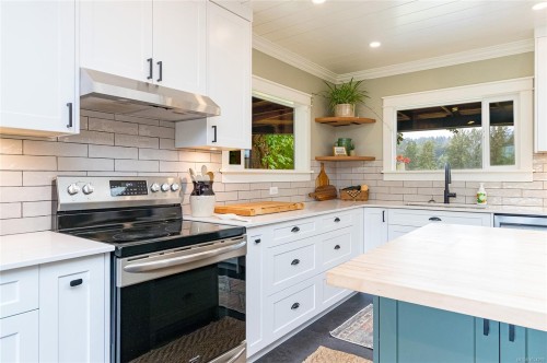 5410 Matson Rd, Ladysmith, BC 