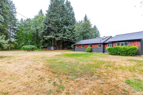 5410 Matson Rd, Ladysmith, BC 