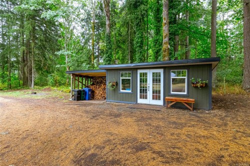 5410 Matson Rd, Ladysmith, BC 