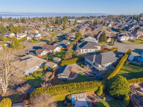 1112 Aery View Way, Parksville, BC 