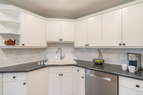 1112 Aery View Way, Parksville, BC 