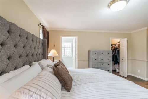 1112 Aery View Way, Parksville, BC 