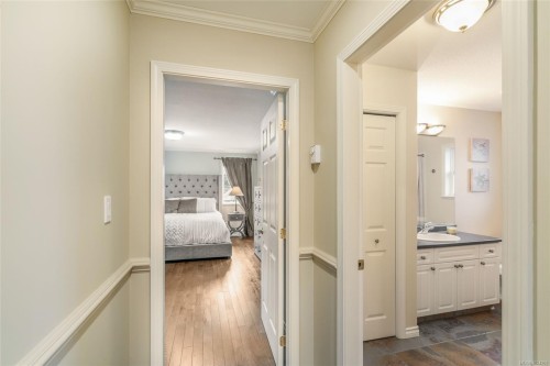 1112 Aery View Way, Parksville, BC 