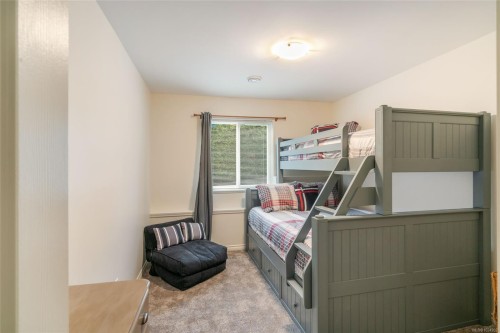 1112 Aery View Way, Parksville, BC 