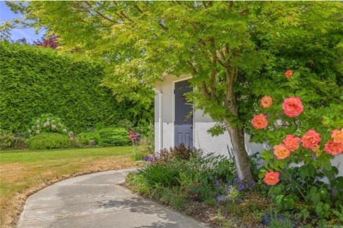 1112 Aery View Way, Parksville, BC 