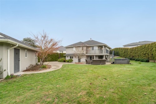 1112 Aery View Way, Parksville, BC 