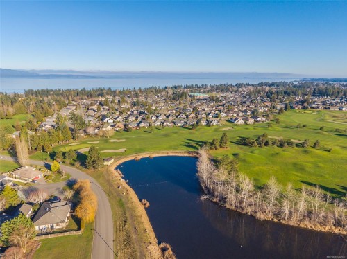 1112 Aery View Way, Parksville, BC 