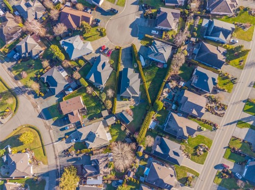 1112 Aery View Way, Parksville, BC 