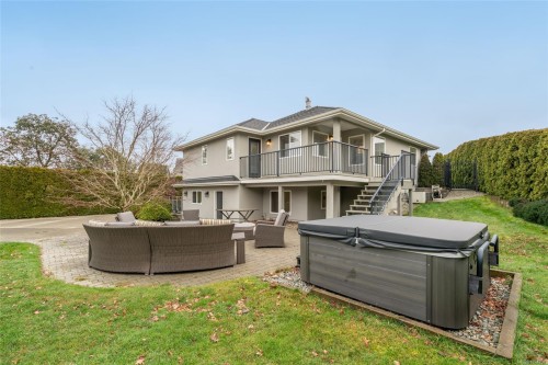 1112 Aery View Way, Parksville, BC 
