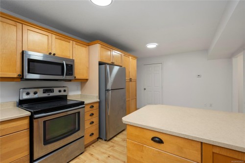 1114 Thunderbird Dr, Nanaimo, BC 