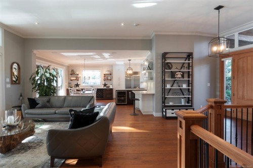 7342 Lakefront Pl, Lake Cowichan, BC 