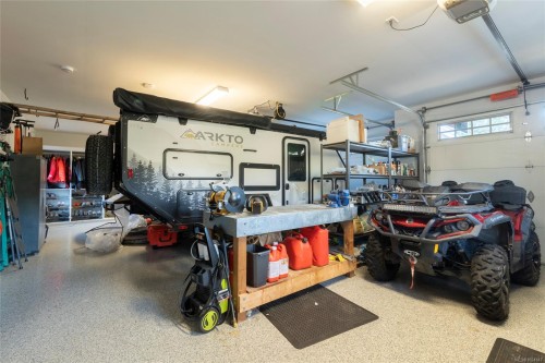 7342 Lakefront Pl, Lake Cowichan, BC 