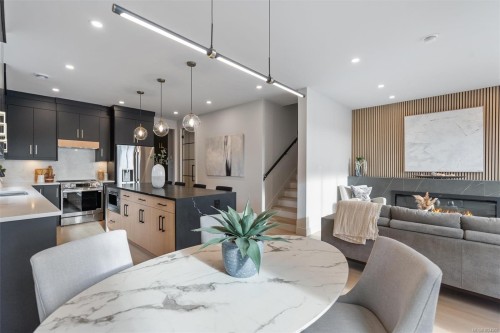 2-588 Whiteside St, Saanich, BC 